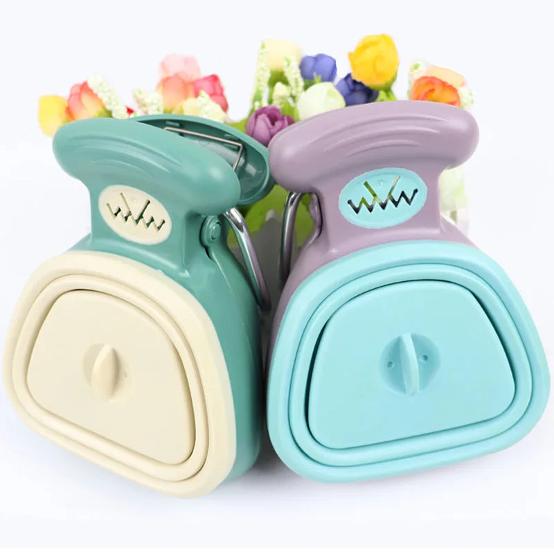 Foldable Dog Pooper Scooper — Travel-Ready Poop Scoop with Decomposable Waste Bags